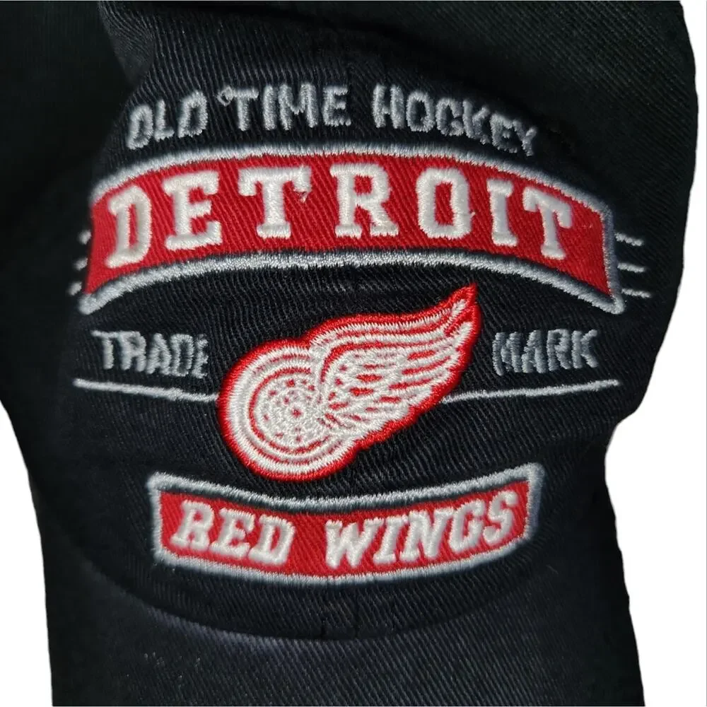 Old Time‎ Hockey Detroit Red Wings Adjustable Strapback Slouch Dad Cap OSFA